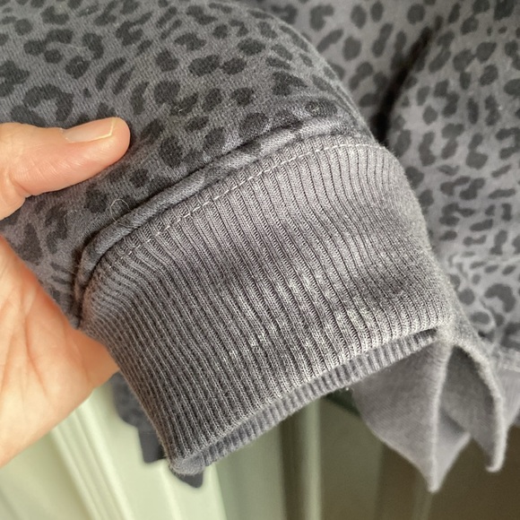Fabletics cheetah print pullover sweater-Size XXL - Picture 3 of 5